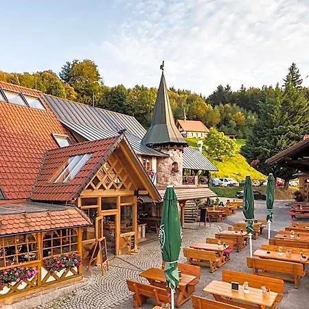 Spinnerhof 3*